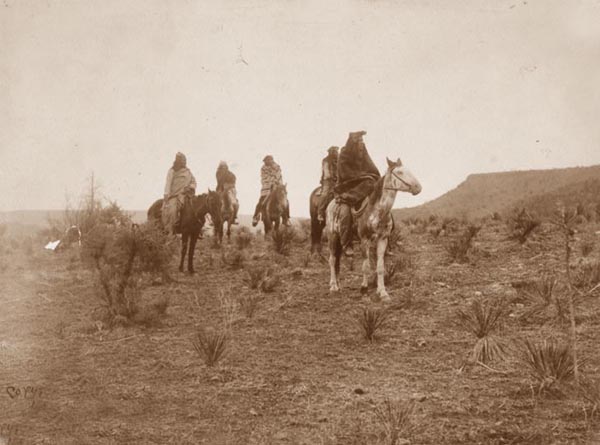 Apaches Traveling