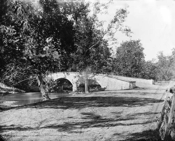 Burnsides Bridge